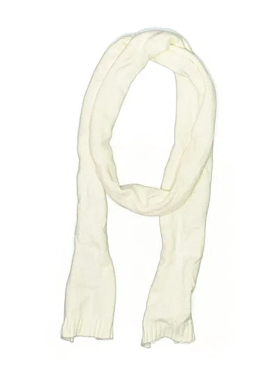 Pre-owned Gap Scarf In White