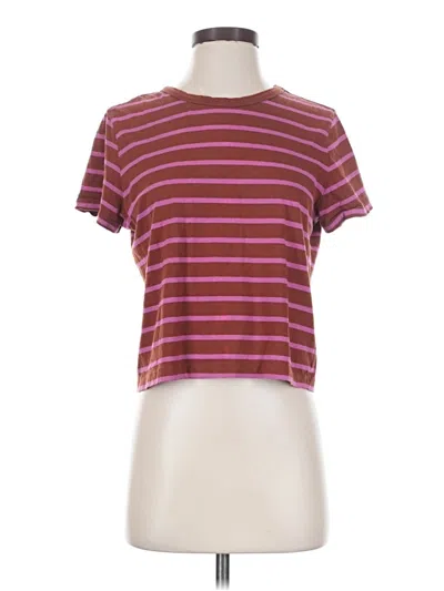 Pre-owned Gap Short Sleeve T-shirt In Burgundy