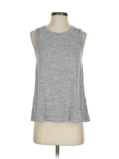 Pre-owned Gap Sleeveless T-shirt In Gray
