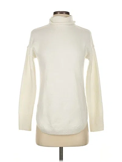 Pre-owned Gap Turtleneck Sweater In Ivory
