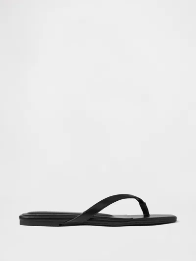 Gap Vegan Leather Flip Flop Sandals In Black