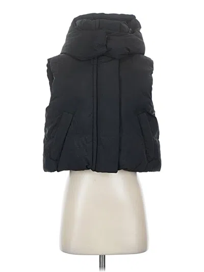 Pre-owned Gap Vest In Black