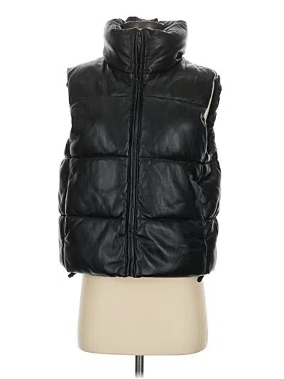 Pre-owned Gap Vest In Black