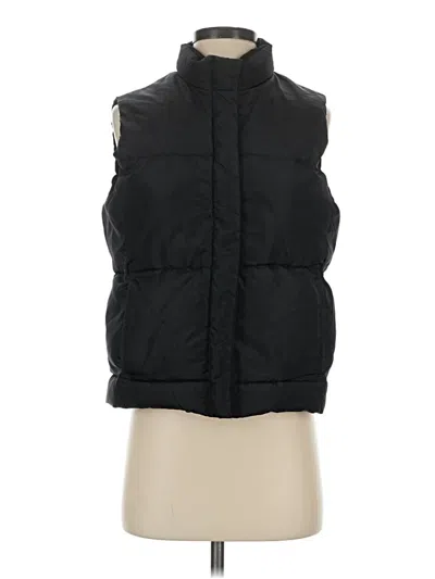 Pre-owned Gap Vest In Black