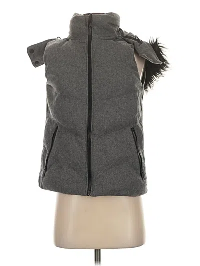 Pre-owned Gap Vest In Gray