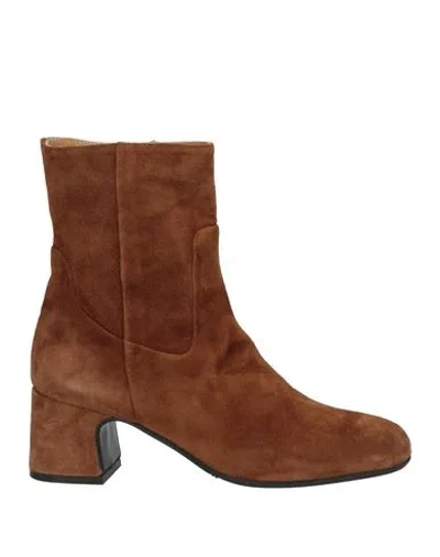Garlani Woman Ankle Boots Brown Size 6 Leather