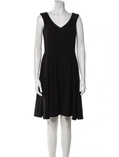 Pre-owned Gary Graham Wool Knee-length Dress In Black