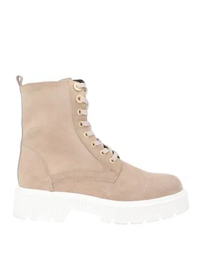 Gattinoni Woman Sneakers Sand Size 5 Leather In Neutral