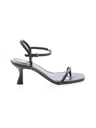 Pre-owned Gbg Los Angeles Sandals In Black