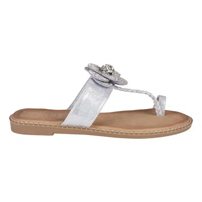 Gc Shoes Women's Blossom Flower Embellished Toe Ring Flat Sandals In Silver