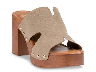 Gc Shoes Cocktail Platform Sandal In Brown