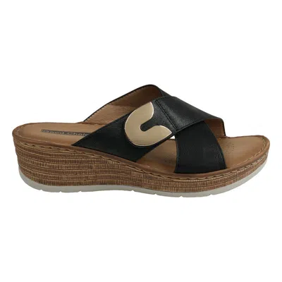 Gc Shoes Women's Demi Cross Strap Hardware Slip-on Wedge Sandals In Black