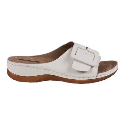 Gc Shoes Women's Hamden Buckle Comfort Flat Sandals In White