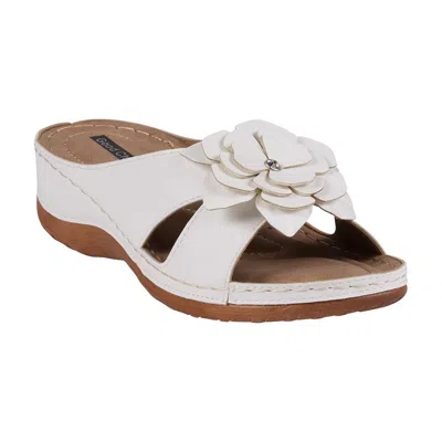 Gc Shoes Women's Joy Flower Rosette Comfort Sandals In White
