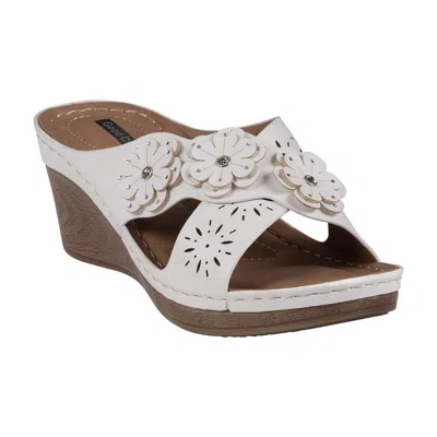 Gc Shoes Women's Miller Cross Strap Flower Slip-on Wedge Sandals In White