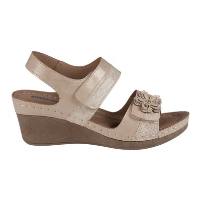 Gc Shoes Women's Tulip Stay-put Double Band Flower Wedge Sandals In Gold