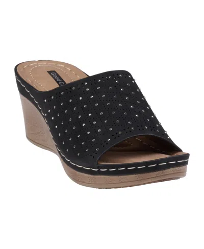 Gc Shoes Women's Atlanta Studded Comfort Wedge Sandals