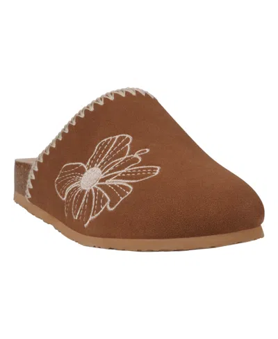 Gc Shoes Women's Jamie Embroidered Slide Footbed Clogs In Cognac