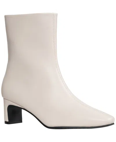 Gc Shoes Women's Larsa Block-heel Square-toe Faux Leather Ankle Boots In Neutral