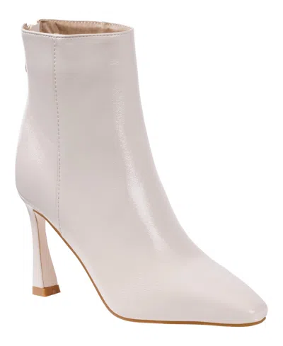 Gc Shoes Women's Marcel Pointed Toe Booties In White