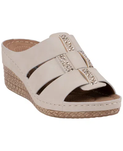 Gc Shoes Womens Monte Embellished Wedge Sandals In Neutral