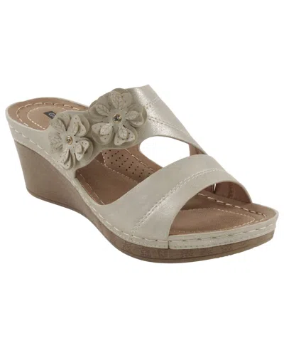 Gc Shoes Women's Rita Flower Wedge Sandals In Gold