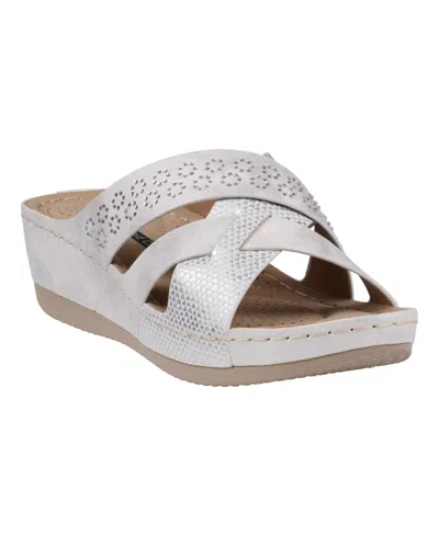 Gc Shoes Women's Soraya Strappy Wedge Sandals In White