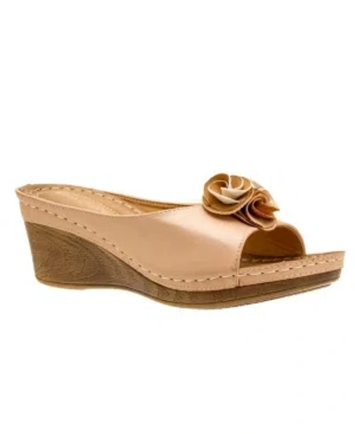 GC SHOES WOMEN'S SYDNEY ROSETTE WEDGE SANDALS