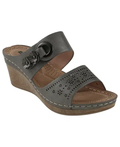 Gc Shoes Women's Theresa Comfort Wedge Sandals In Pewter
