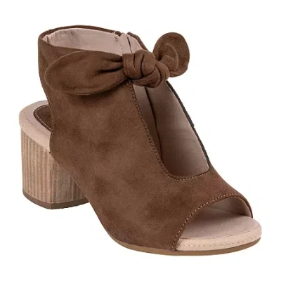 Gc Shoes Kimora Bow Block Heel Bootie In Brown