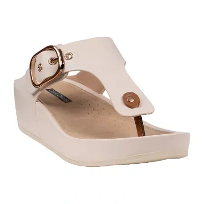 Gc Shoes Womens Rhodes Buckled Wedge Sandals In Neutral