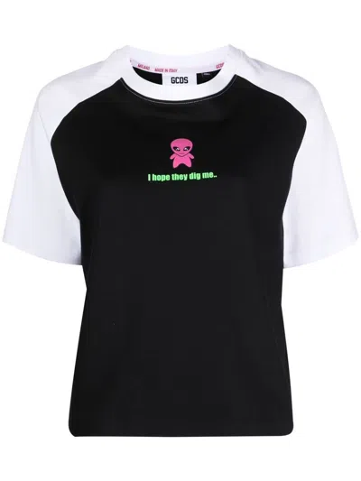 Gcds Alien T-shirt Clothing In Black