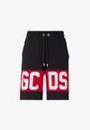 Gcds Logo-band Cotton Shorts In Nero Rosso