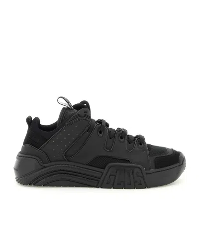 Gcds Lace-up Low-cut Sneakers In Black