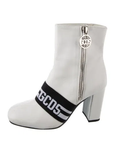 Pre-owned Gcds Leather Graphic Print Boots In White