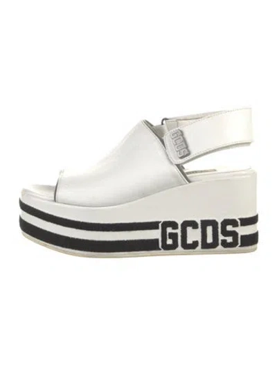 Pre-owned Gcds Leather Sandals In White