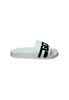 Gcds Men's Shoes  Sliders Logo Chain White-black In White