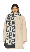 Gcds Monogram Scarf In Black,white