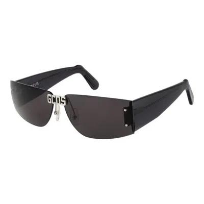 Gcds Plastic Sunglasses In Black