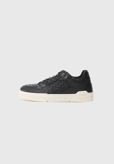 Gcds Sneakers Sneaker In Black