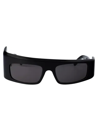 Gcds Sunglasses In 01a Nero Lucido/fumo