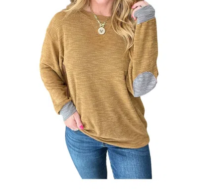 Geegee Textured Top In Camel In Gold