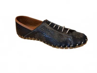 Gelato Women's Theory Slip-on Flat In Black