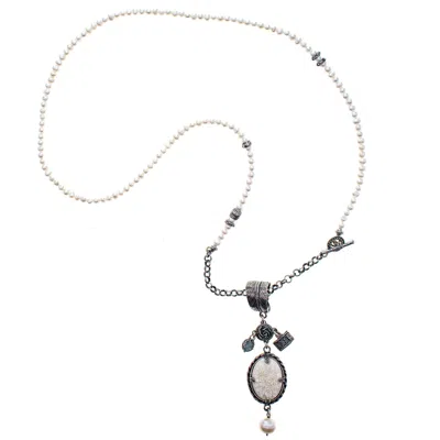 Gem Kingdom Women's Silver / White Pearl Necklace With Flower Pendant In Pattern