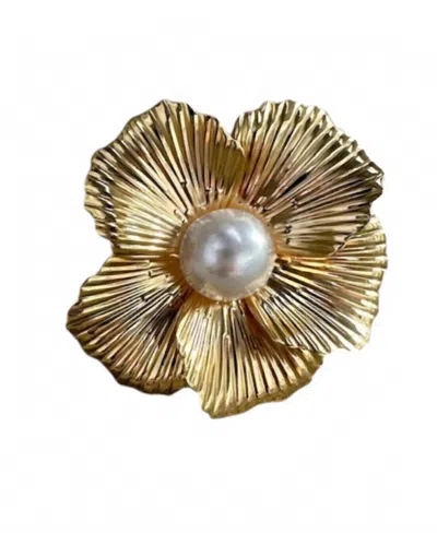 Gemelli Women's Large Floral Ring In Gold