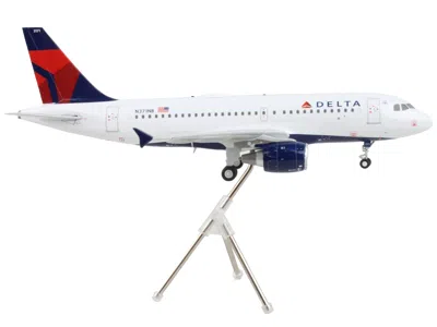 Geminijets Airbus A319 Commercial Aircraft "delta Air Lines" White With Red And Blue Tail "gemini 200" Series 1