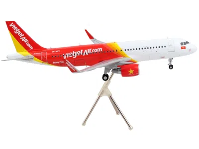 Geminijets Airbus A320 Commercial Aircraft "vietjet Air" White And Red "gemini 200" Series 1/200 Diecast Model