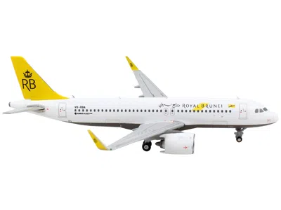 Geminijets Airbus A320neo Commercial Aircraft "royal Brunei Airlines" White With Yellow Tail 1/400 Diecast Mode