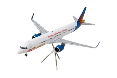 Geminijets Airbus A321neo Commercial Aircraft "jet2holidays" (g-sunb) White With Tail Graphics "gemini 200" Ser