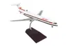 Geminijets Boeing 727-200 Commercial Aircraft "trump Shuttle" White With Red Stripes "gemini 200" Series 1/200